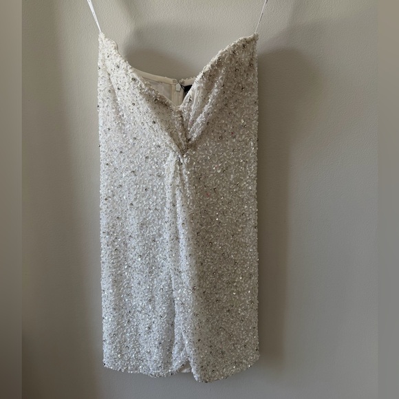 Retrofete Hannah Dress in White - Picture 2 of 5